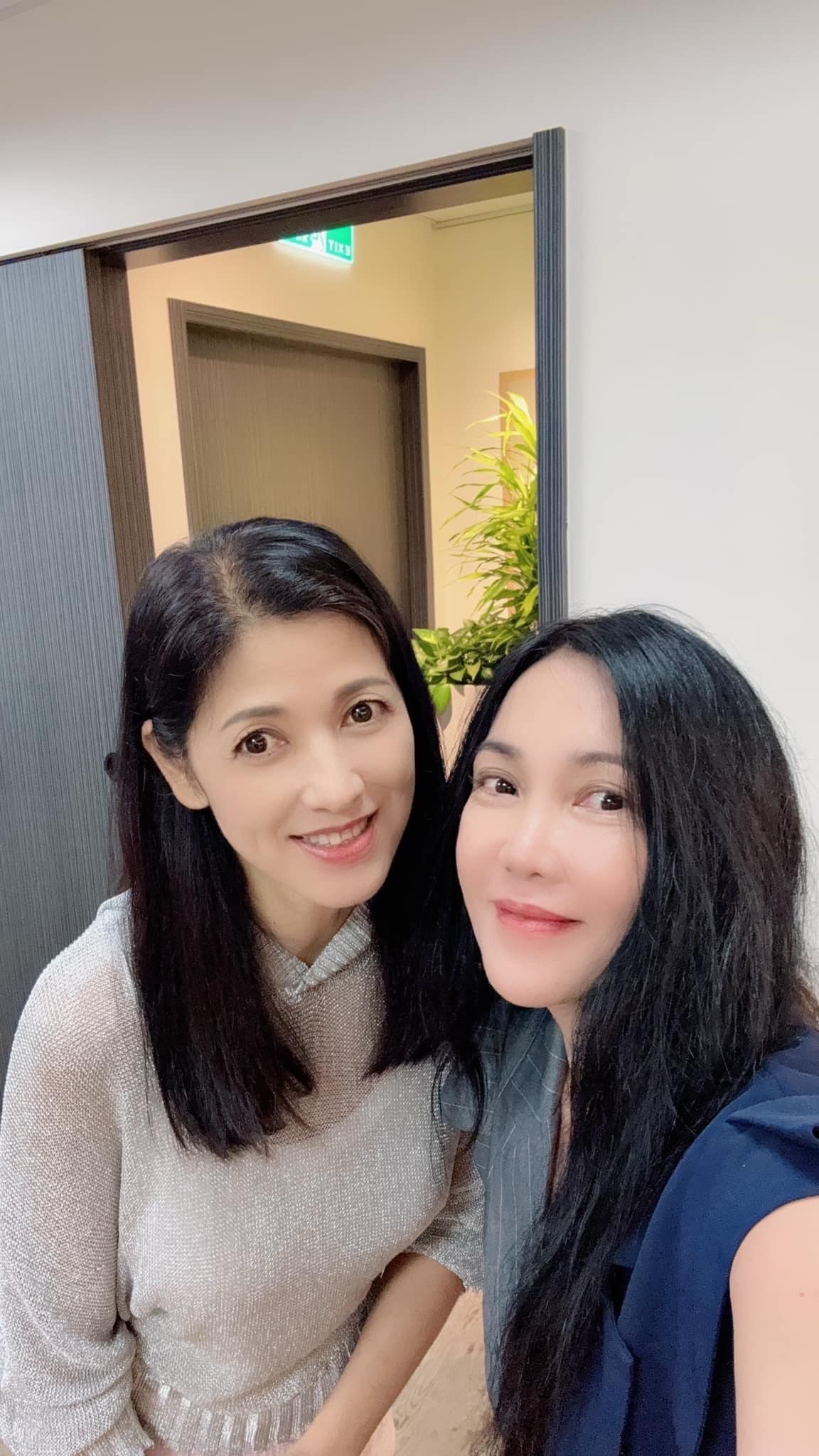 高齡產雙胞胎！軍中情人爆「瘦成紙片人」頻進出醫院　早前就動過刀「病況全曝光」