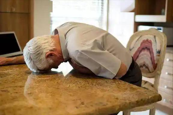 58歲大叔晨間運動驚傳「腦梗去世」　醫生提醒：過了55歲，早上盡量遠離2事