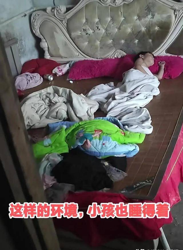 師傅一早裝冷氣！剛進門「飄來一股臭味」　「發現隔壁房間」裝完趕快跑