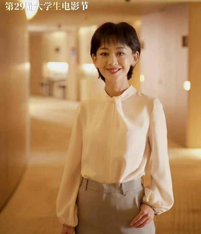 自爆罹患重病!46歲女星「切除全部子宮」只保留卵巢 術後面容憔悴「現身公開病情」...