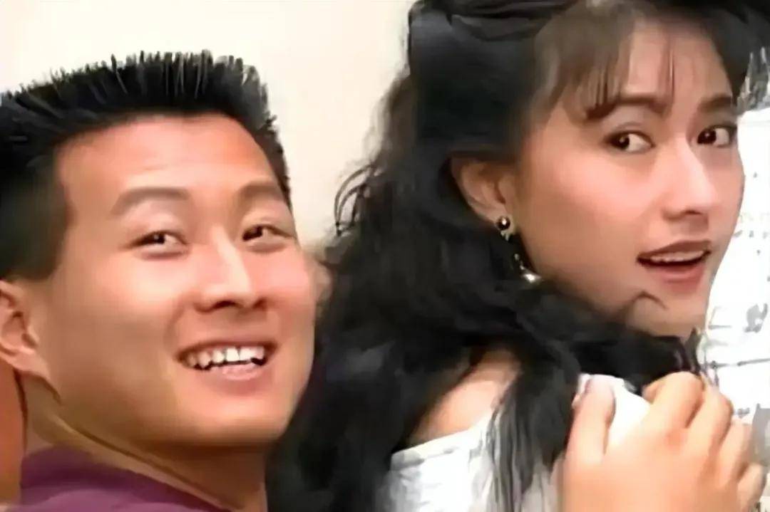 62歲電視小生「開麵館謀生」親自端盤子！昔日帥哥「老到不敢認」網驚唏噓