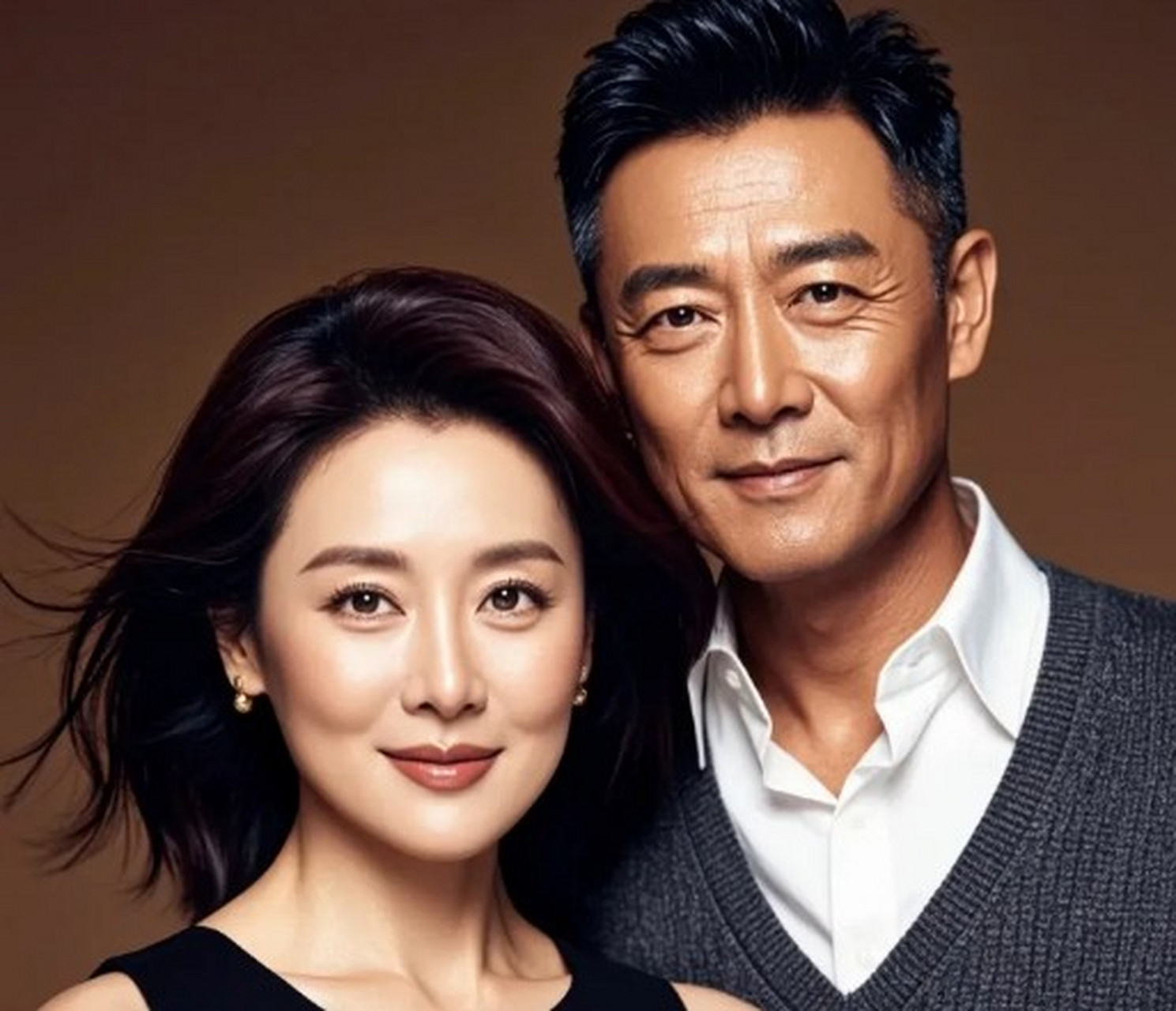 和明星妻子離婚後！專註事業「12年不談戀愛」　卻在51歲時「娶小16歲富婆」再度爆紅