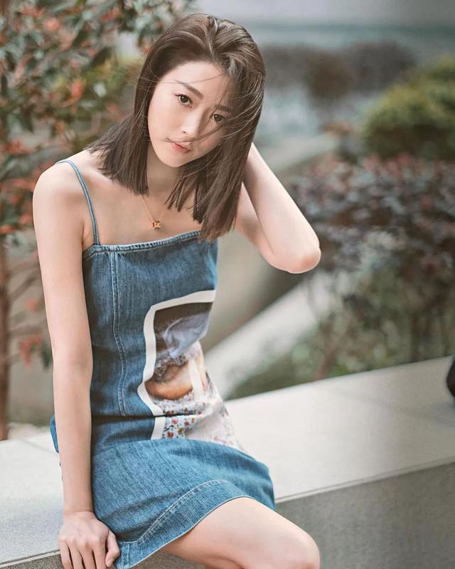 16歲成人間尤物！四年間「換過19個男人」偷吃當場被抓　如今收心「嫁演員老公」近況曝光