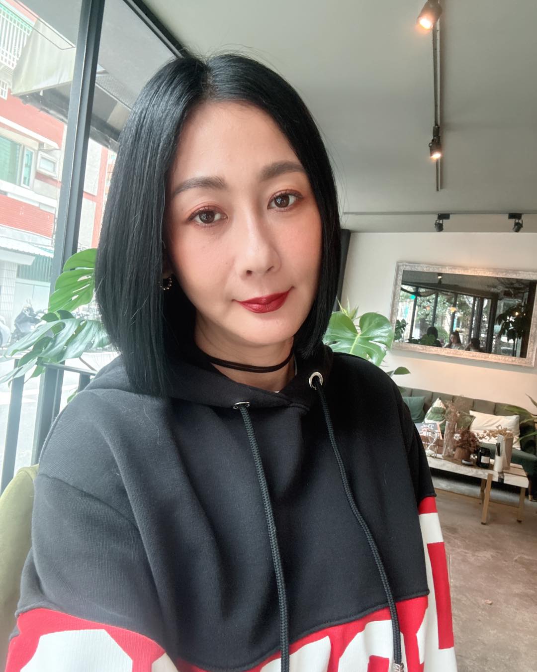 即將入院開刀！47歲女星「無預警公開病況」悲吐：是惡性的　集氣順利「演員尪4字發聲」