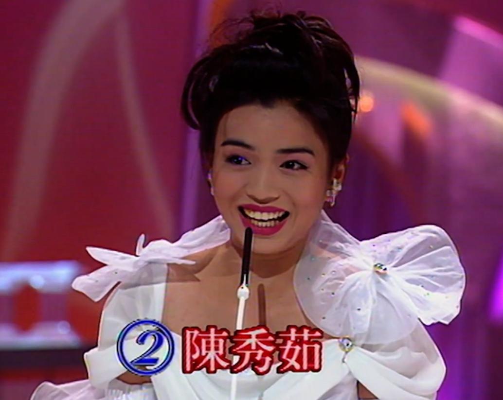 49歲女星「婚姻失敗又兩度患癌」移居美國謀生,餐廳打工被砸傷,治療18個月現狀曝光