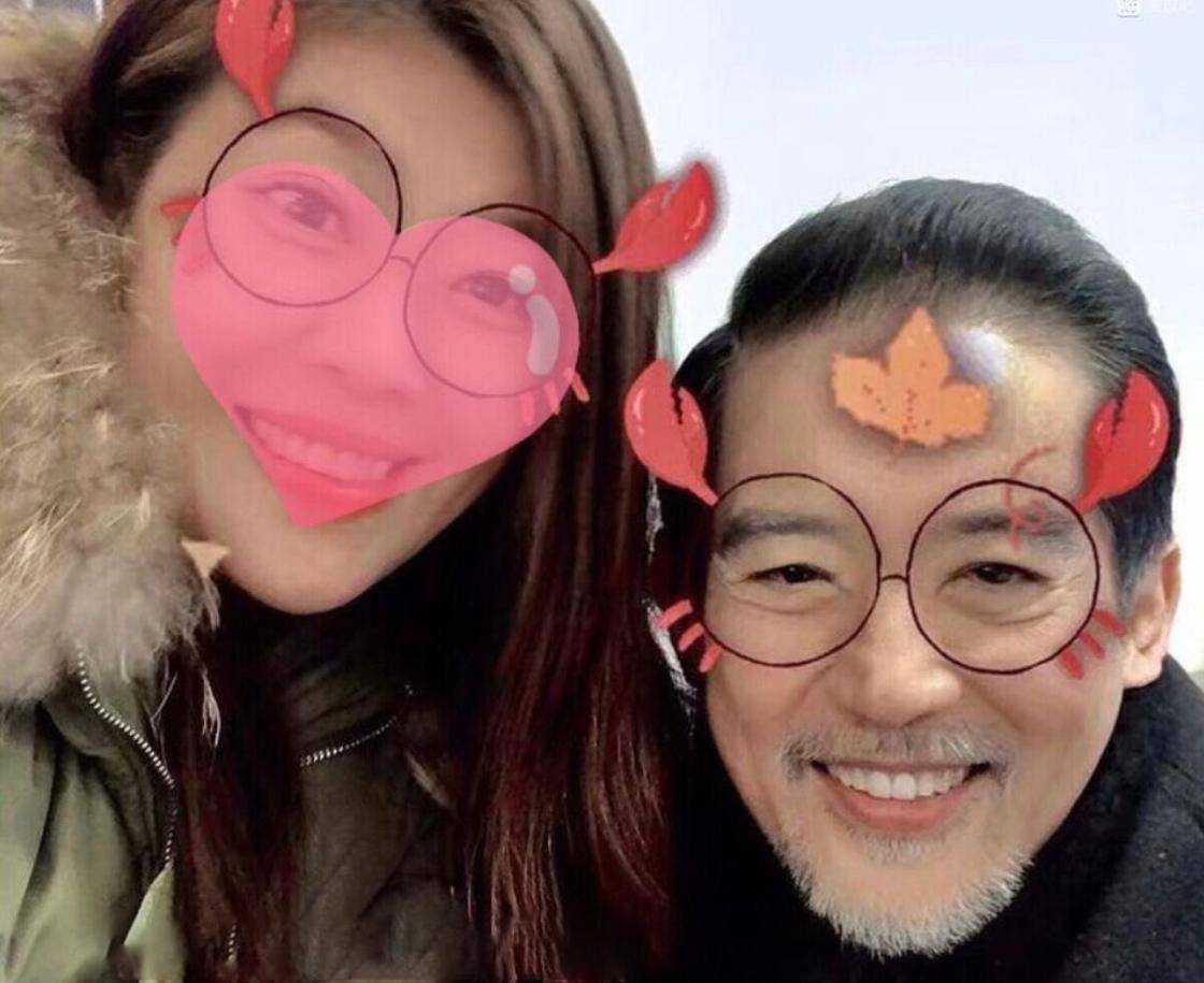 帥了一輩子！林青霞舊愛「被拍到公園陪孫女」　鬍子花白「容貌卻越老越帥」