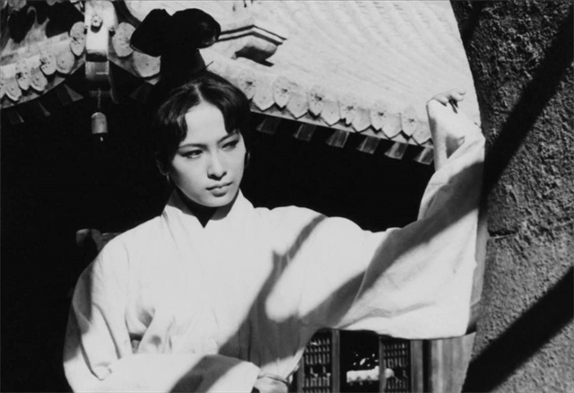 頂級富二代！父親是第一地主「母親是影后」　他21歲就身家百億「手握133套豪宅」卻節儉低調