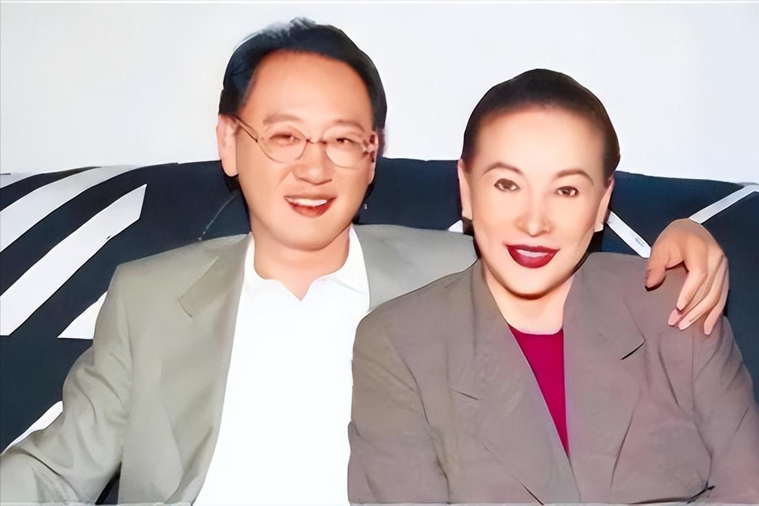 頂級富二代！父親是第一地主「母親是影后」　他21歲就身家百億「手握133套豪宅」卻節儉低調