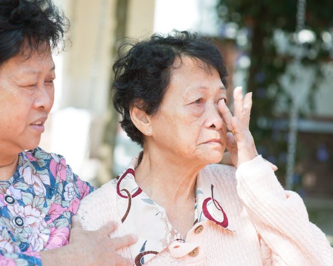 栗子剛出爐！大媽趁店員沒注意「偷拿一塊吃」嚴重燙傷　一狀告到法院「結果出乎意料」