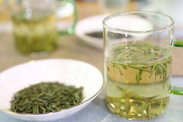 血液「稀釋劑」已公布！並非檸檬水　醫生：常喝「5種水」血管變通透 