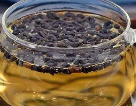 血液「稀釋劑」已公布！並非檸檬水　醫生：常喝「5種水」血管變通透 
