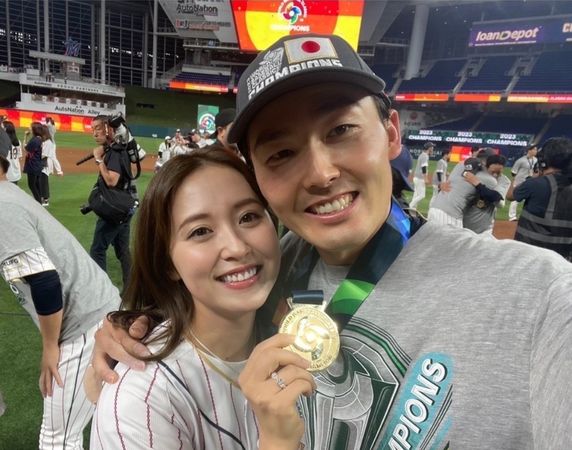 棒球大咖驚傳外遇！台灣12強賽間「摘婚戒密會小三」　前女星妻超正「為他險兩度流產」