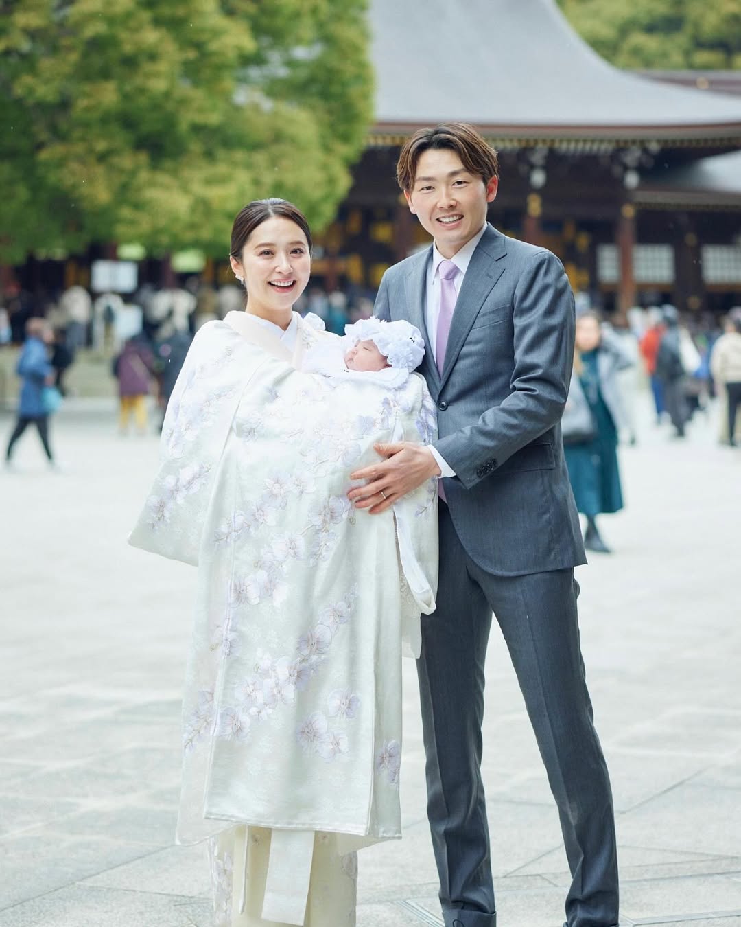 棒球大咖驚傳外遇！台灣12強賽間「摘婚戒密會小三」　前女星妻超正「為他險兩度流產」