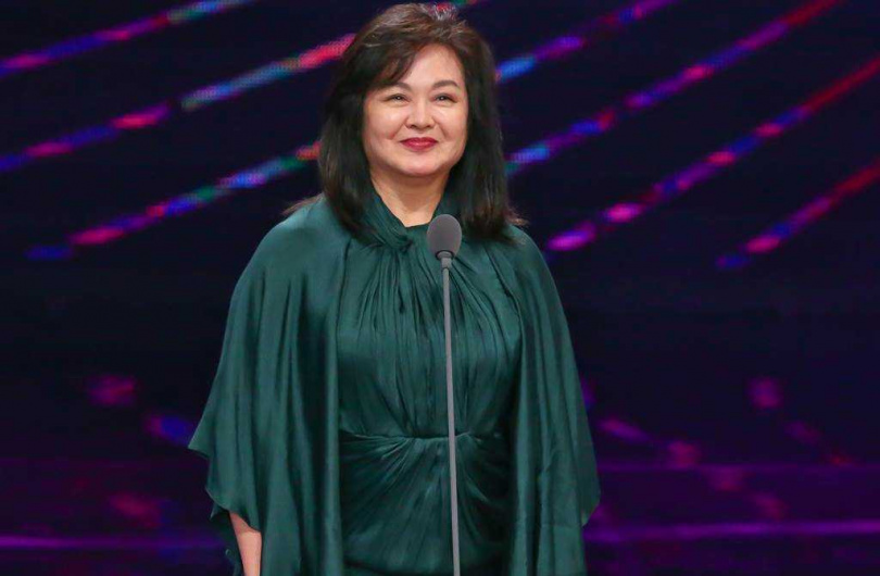 鬆口豪門秘辛！73歲天后「結婚發現老公秘密」　不惜「挺6月孕肚逃走」：寧可當單親媽媽