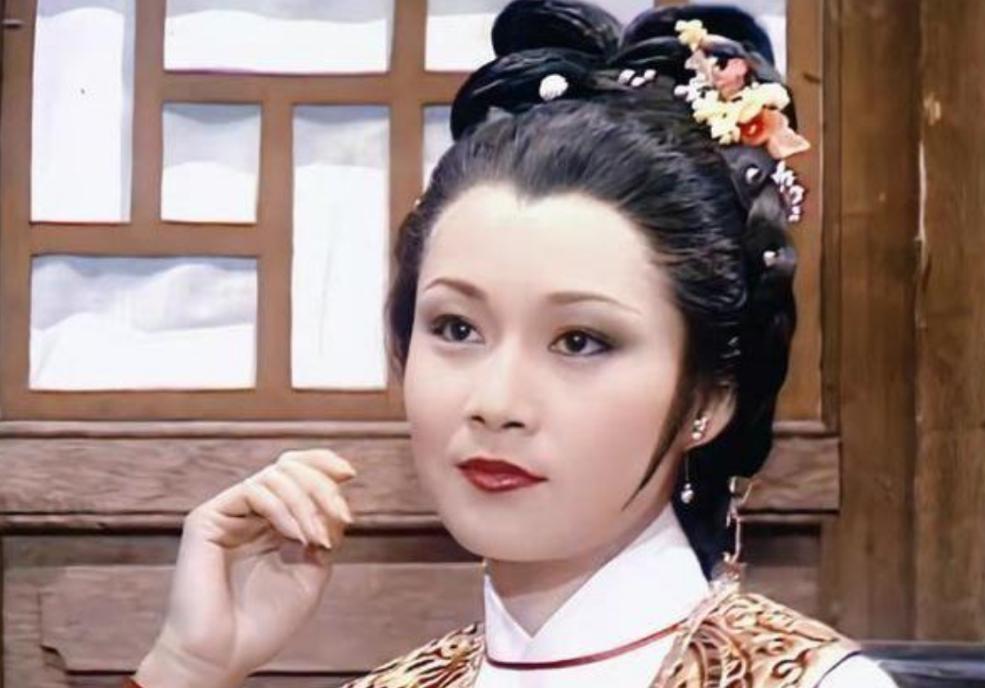 原來「她」已悄悄離世！金庸劇爆紅是「最美中年黃蓉」　當紅時「退圈學中醫」無兒無女：走後獨留丈夫一人
