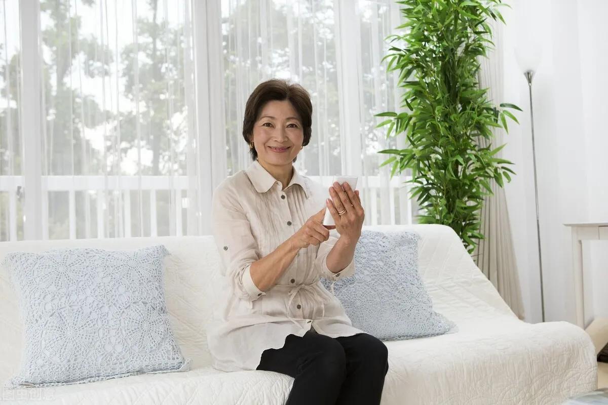 為何有些人更健康長壽？其實是沒做好「長壽4大秘訣」　喝水排第2「走路只排第3」第1都知道：但做不到