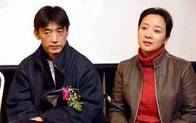 分居12年！資深女星被爆「多次出軌小鮮肉」　丈夫次次原諒「坐輪椅也不離婚」