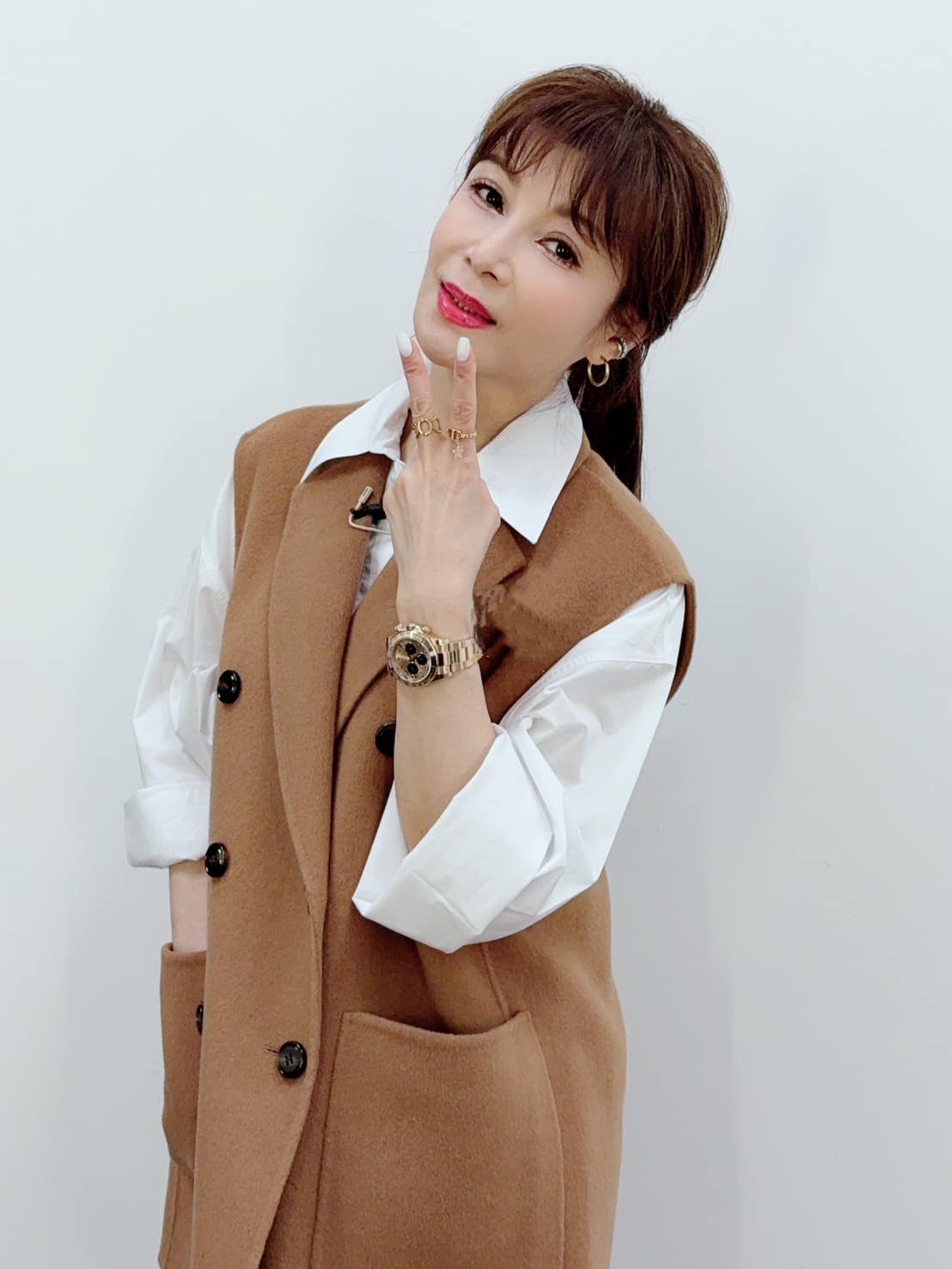 蔡秋鳳出事了！上台唱一半「突被黑衣人帶走」　「最終下場曝」餘悸猶存