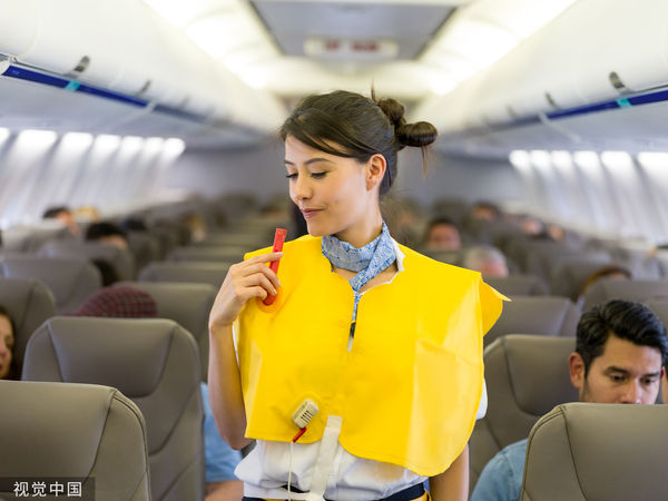 連2起死亡空難!專家曝光「搭機保命座位」生還率達90% 嚴肅示警:「選擇決定了生死」