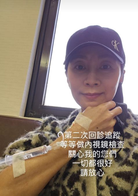 粉絲嚇壞！59歲玉女女星「突曬插針照」進醫院　驚爆罹癌「親回8字」報平安