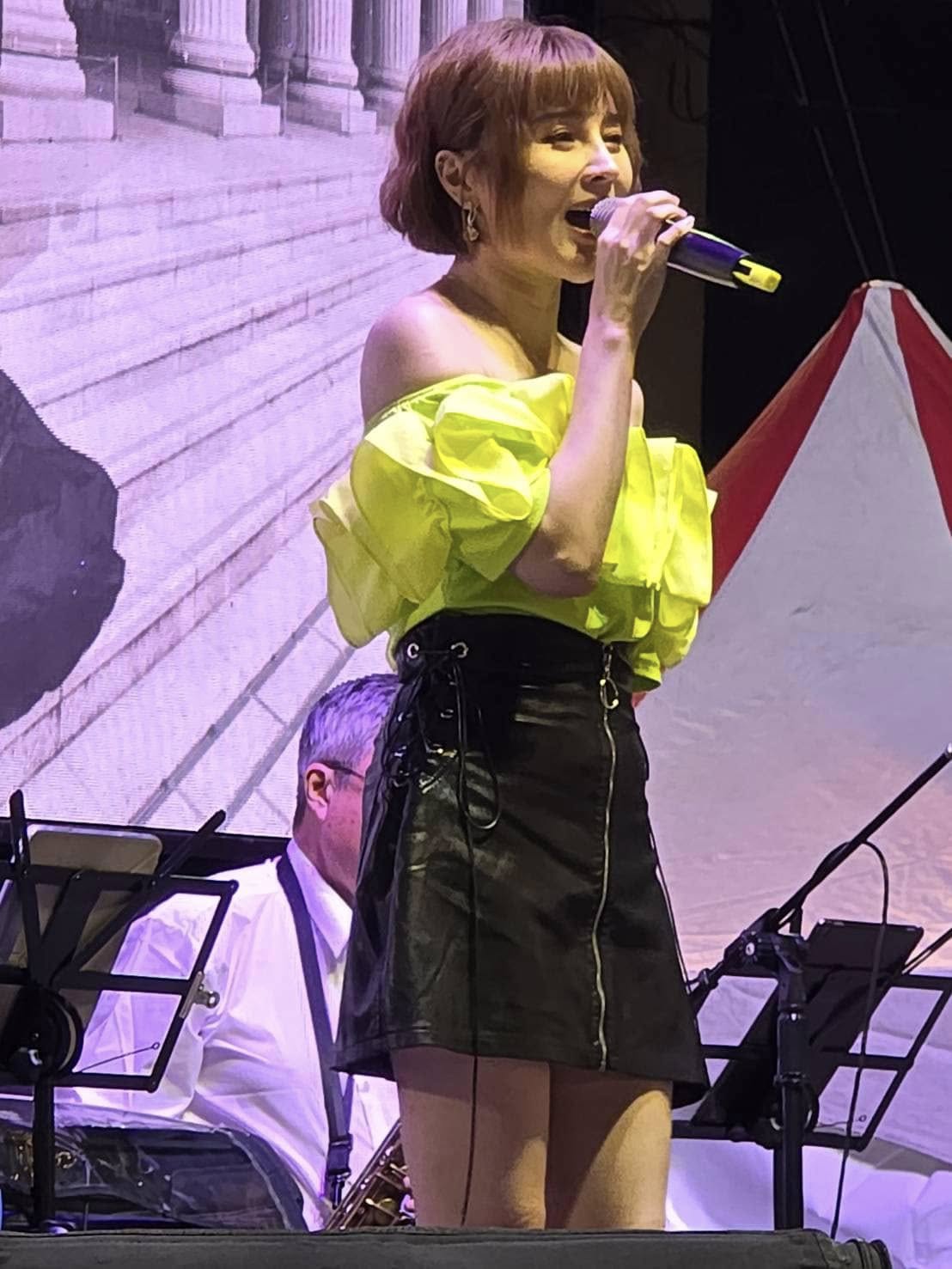 唱一半傳槍響!43歲台語歌手「演出喊卡避難」一片恐慌 全場四處竄逃「發抖躲後台」