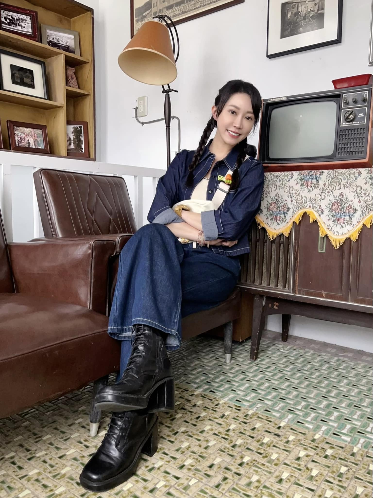紅燈未減速！黃西田愛女「深夜遭計程車追撞」　「車頭全毀、氣囊炸裂」最新狀況曝光