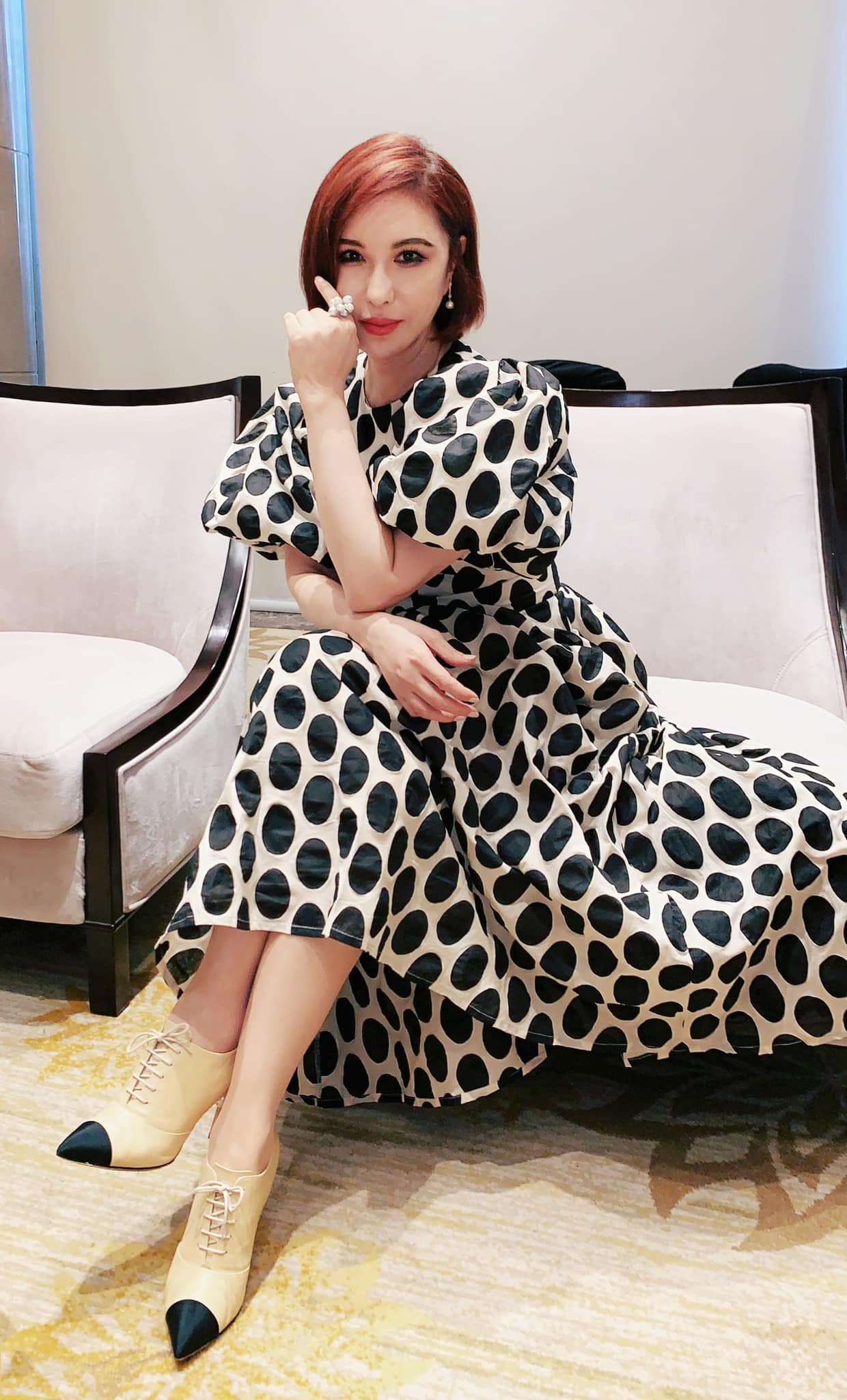 63歲利菁「驚爆失聲送醫」崩潰:插進喉嚨裡!嘆吃藥「臉冒出1問題」...