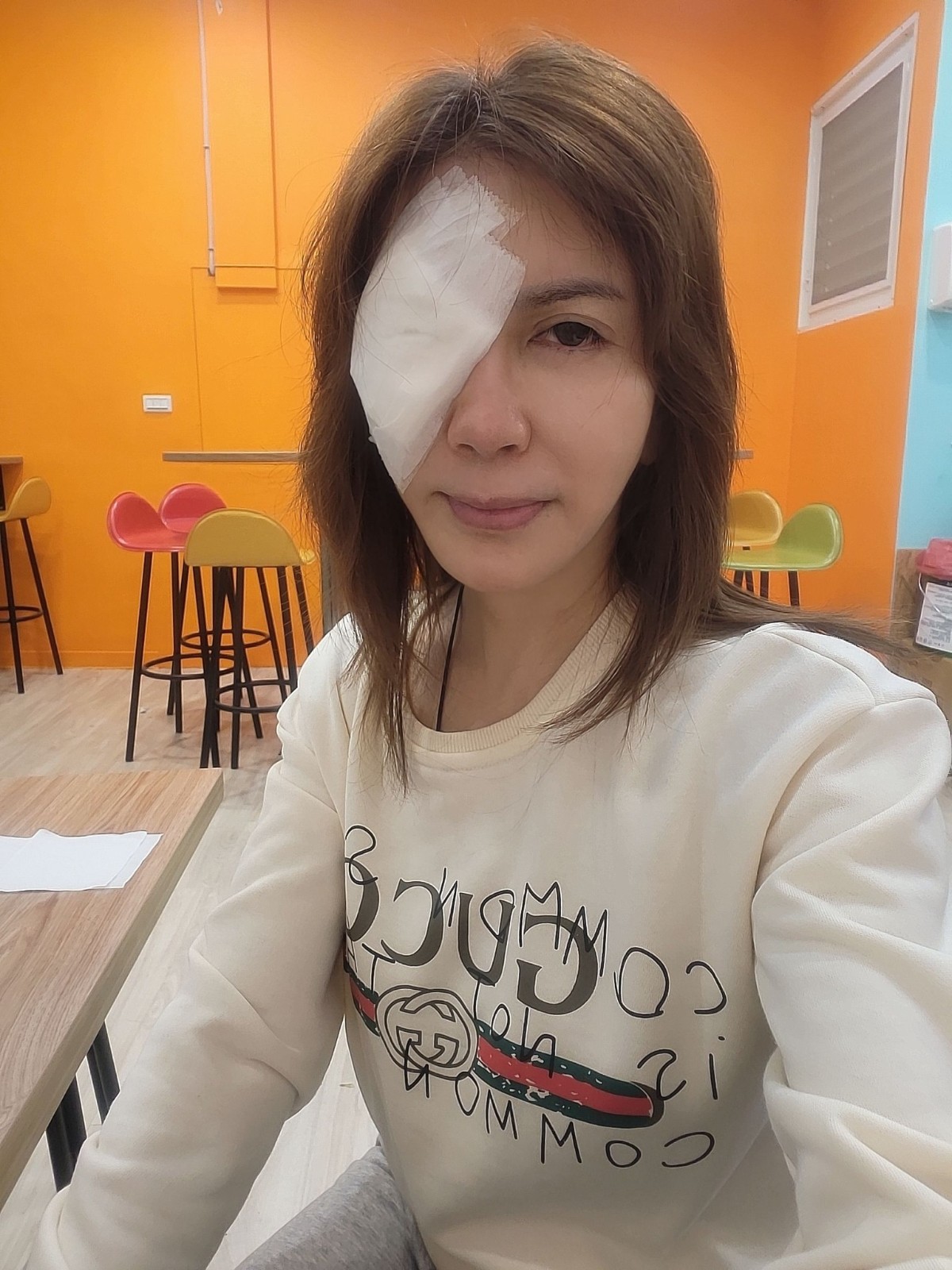 一年動刀2次！資深女星「崩潰曝病因」一度被誤診　苦嘆「被縫五針」嚇壞：震撼教育