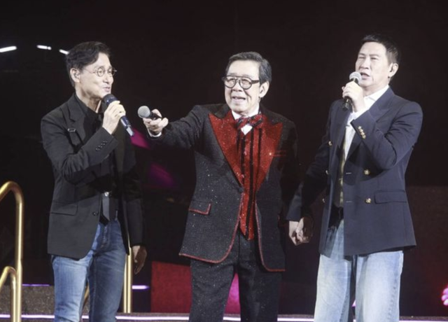 知名大咖「93歲壽宴四代同堂」子女從國外趕回來　兒孫簇擁「合照12歲曾孫」畫面動人