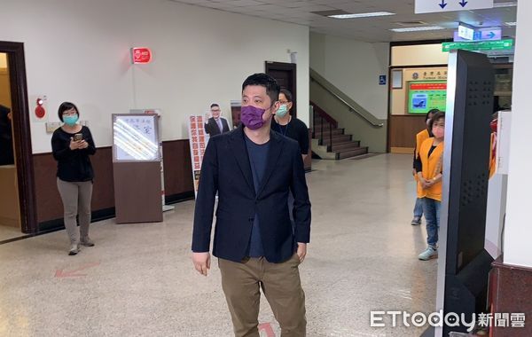 曾爆打高嘉瑜！林秉樞病危「裝上葉克膜」　父悲痛「簽下放棄急救」：生存率僅0.1%