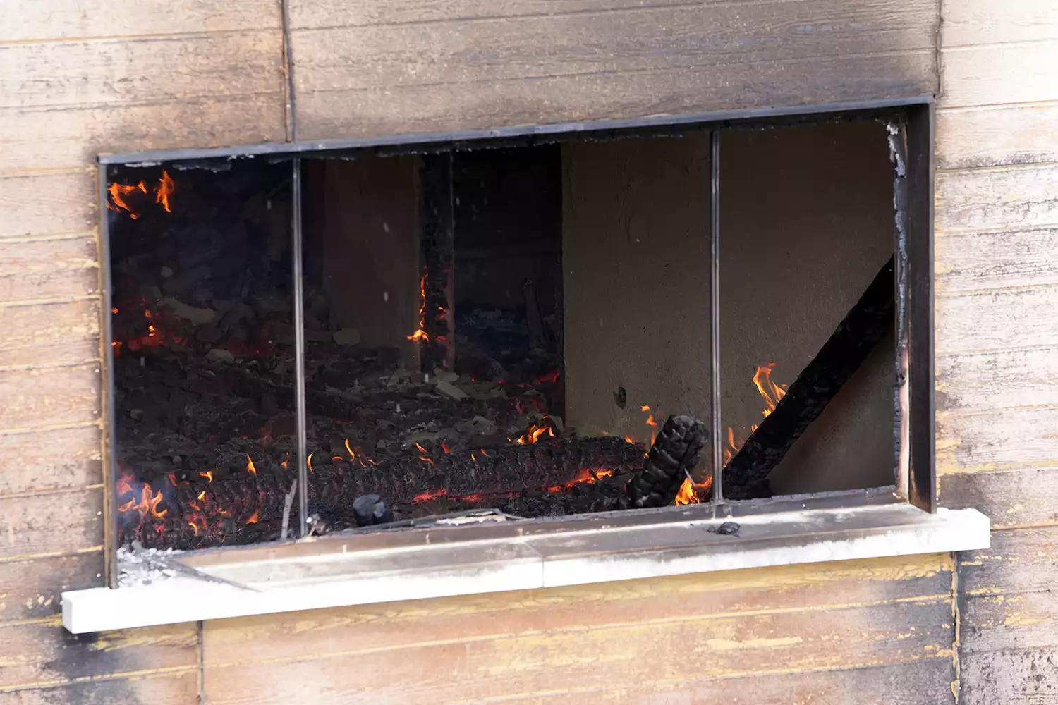 深夜傳大規模傷亡!知名渡假飯店「釀76死51傷」 目擊者驚慌:「現場宛如世界末日...」