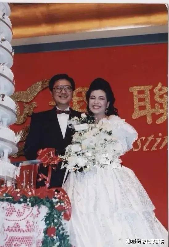 曾是著名女歌手！她介入別人家庭「同居當小三」　最後卻與情人「雙雙身亡 」 