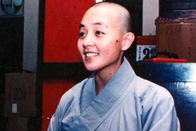 看破紅塵！資深女神「剃度為尼修行30年」　信眾「20字道盡最後人生」