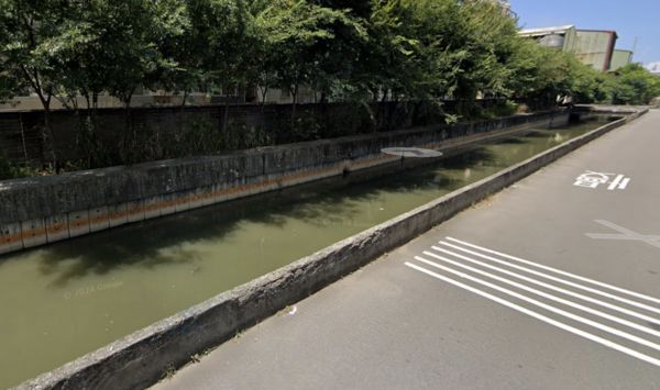 快訊／台中男嬰被發現「除夕夜溺斃大排」　「臍帶未剪」打撈上岸已來不及