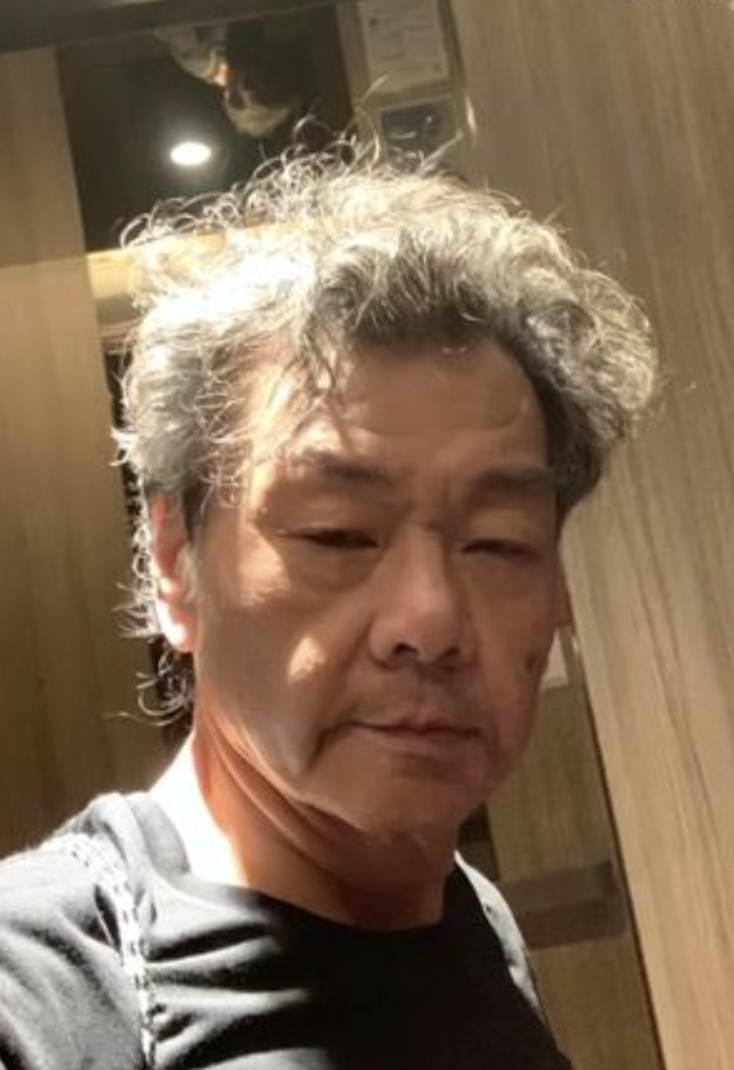 赴陸發展留遺作！台灣資深男星「大年初一驟逝」享年56歲　生前「暴瘦模樣」曝光：笑容仍燦爛