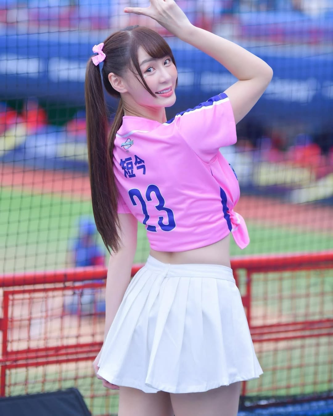 餐廳工作被目擊！知名女星「過年擔任洗碗工」　累喊「洗了整整9小時」：洗超過100個碗