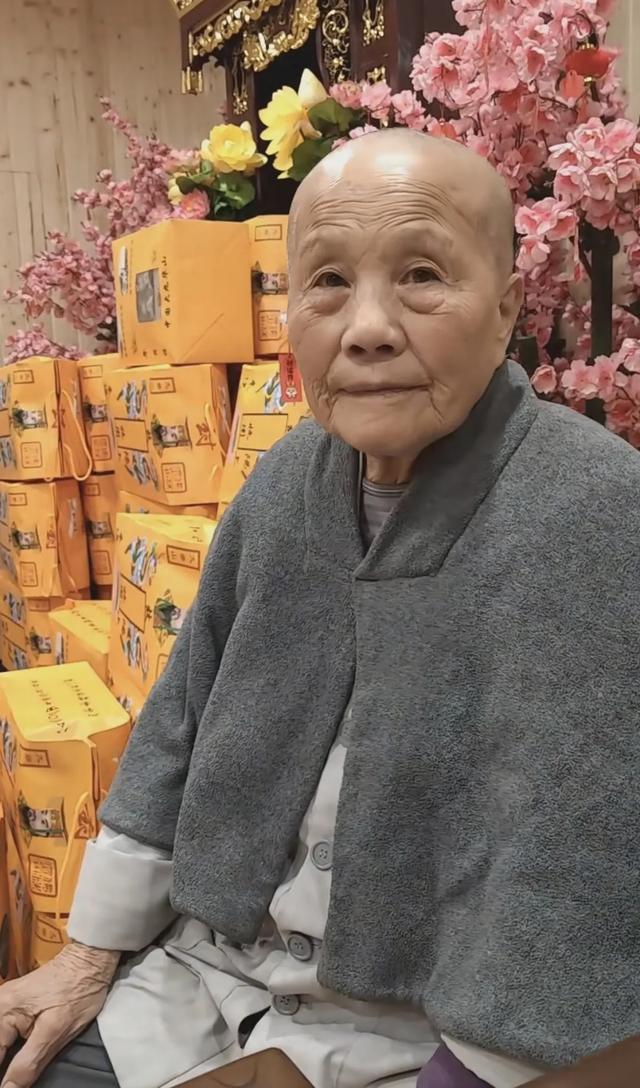 大咖天后爆「三至親皆離世」獨剩她自己　「唯一親戚出家40年」兩人斷聯至今