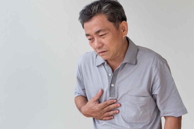 起床後「血壓多少」才算正常？很多人「放寬範圍了」醫生急喊：起床黃金三步走