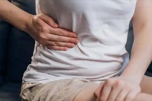 肝臟健康信號！醫生揭秘：手部無這3跡象，肝正在悄悄變好