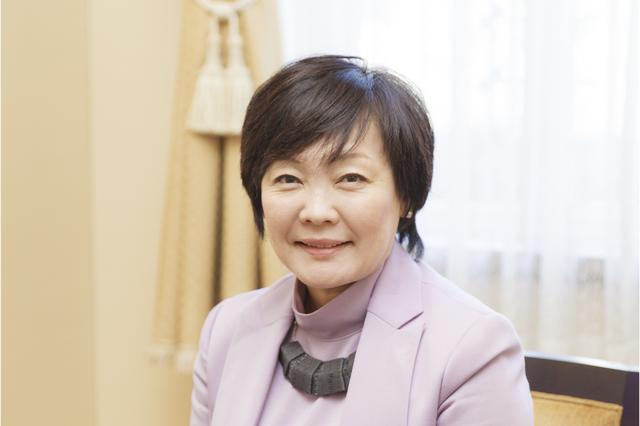 淚別亡夫！安倍晉三遺孀「卸下前首相夫人光環」每周田地耕作　自帶飯糰「樂當樸素農村婦」