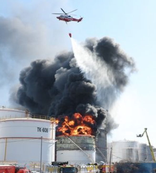 知名物流廠驚傳「爆炸起火」！40輛消防車急奔現場「現場傷亡狀況曝光」