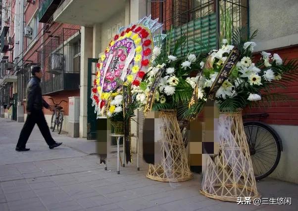 畢業40年！班長春節去世「群組一片哀悼」　「下葬後隔天」我決定退出群組