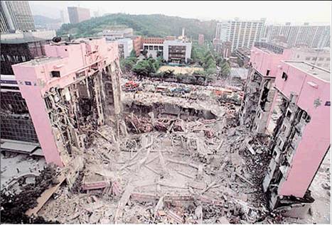 史上最慘百貨事故！20秒內整棟解體「奪502條人命」　全國震怒「本來能阻止悲劇」：高層喪盡天良...