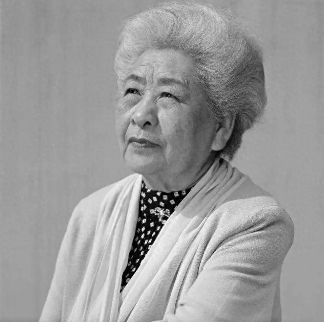 快訊／喪夫後撐起家庭！名主持人「獲獎無數」突傳昨日離世：半生坎坷化為雲煙