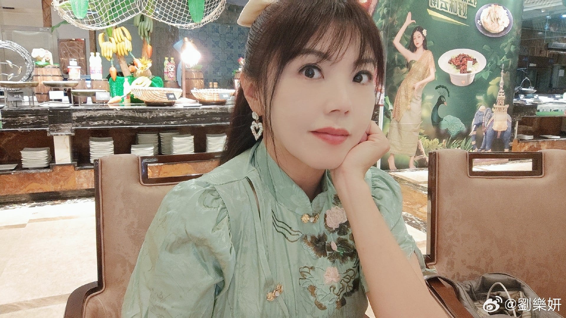 慘被封殺！41歲台灣女星「逆風力挺張蘭」　砲轟抖音：「很有針對性」