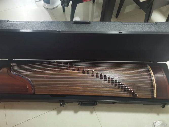 以為是棺材!機場遇母女「拉巨型行李箱」路人嚇壞 遭機場人員攔下「打開後瞬間鬆口氣」