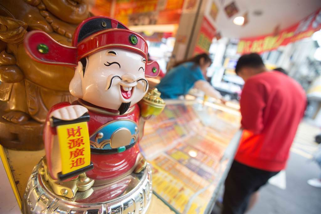 威力彩頭獎衝16.5億！工程師揭秘「這買法」中獎率直衝78.7％　警告「避開這些數字」以免獎金被瓜分