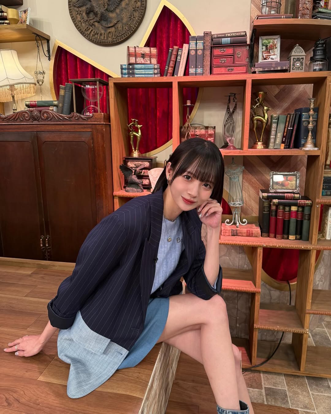 天氣超冷還穿背心！寧夏夜市驚見「170cm短髮美女」射氣球　一看竟是「超大咖人物」