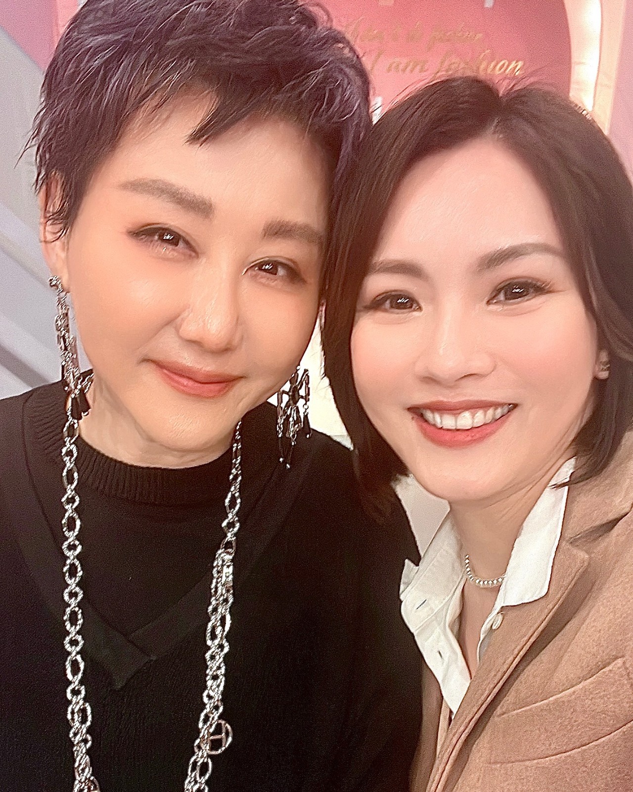 弟成植物人、姊猝逝!玉女歌手「遭前夫設套」騙走娘家房產 「狠斬16年婚姻」近況曝