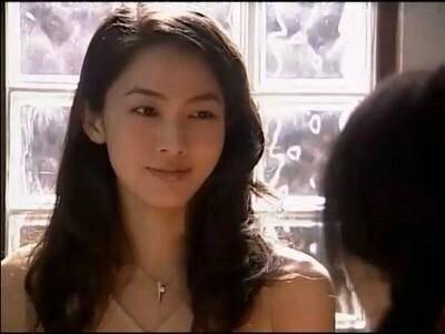 「靜學姊」錢韋杉淡出20年近況曝光！51歲凍齡美貌驚艷全網，天心驚喜曬合照引回憶殺